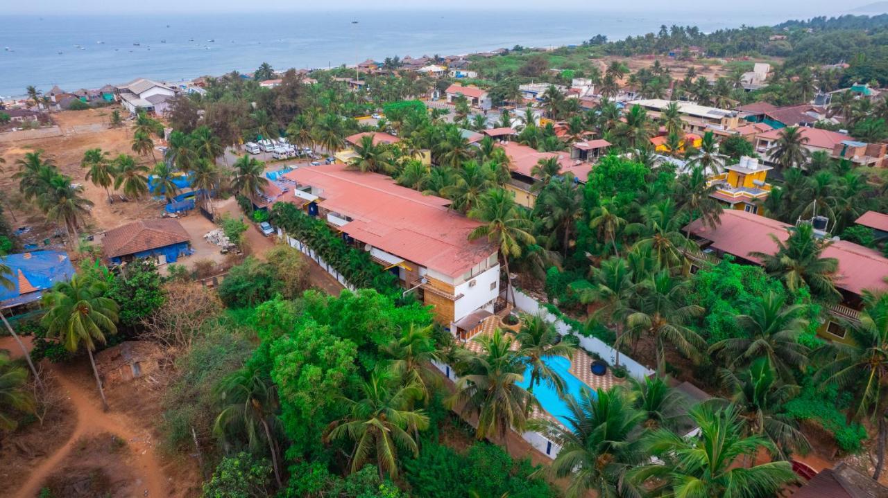 Fabhotel Prime Bluebell Beach Resort Candolim Exterior photo